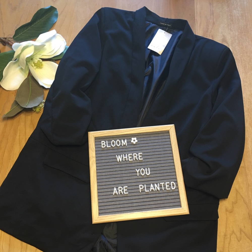 💼NWT Kali Black career Blazer w Ruched Sleeves 22